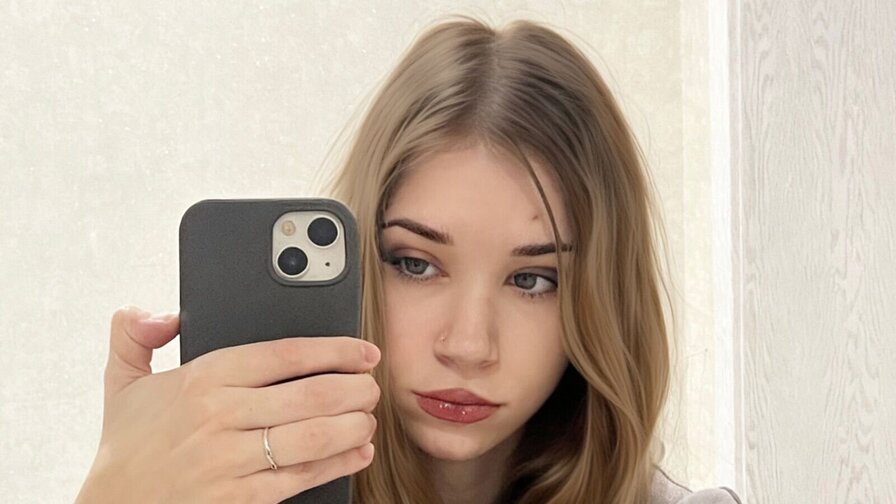 NikaEstelle